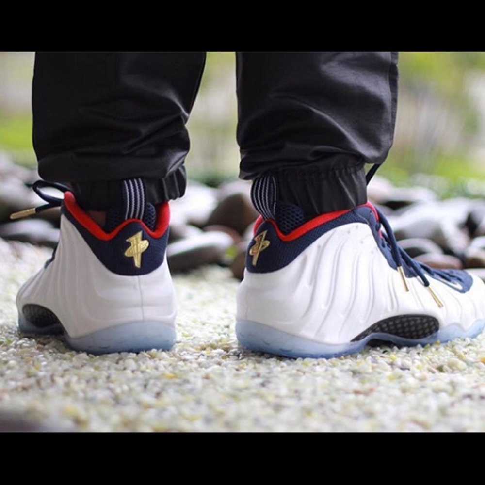 Kids NIKE Air Foamposite ONE Olympic ☑️ LIKE NEW